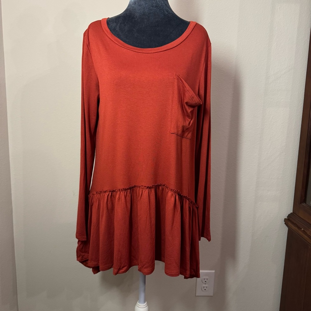Hailey & Co Women's Rust Long Sleeve Ruffle Hem Pocket Boho Oversized Top NWOT